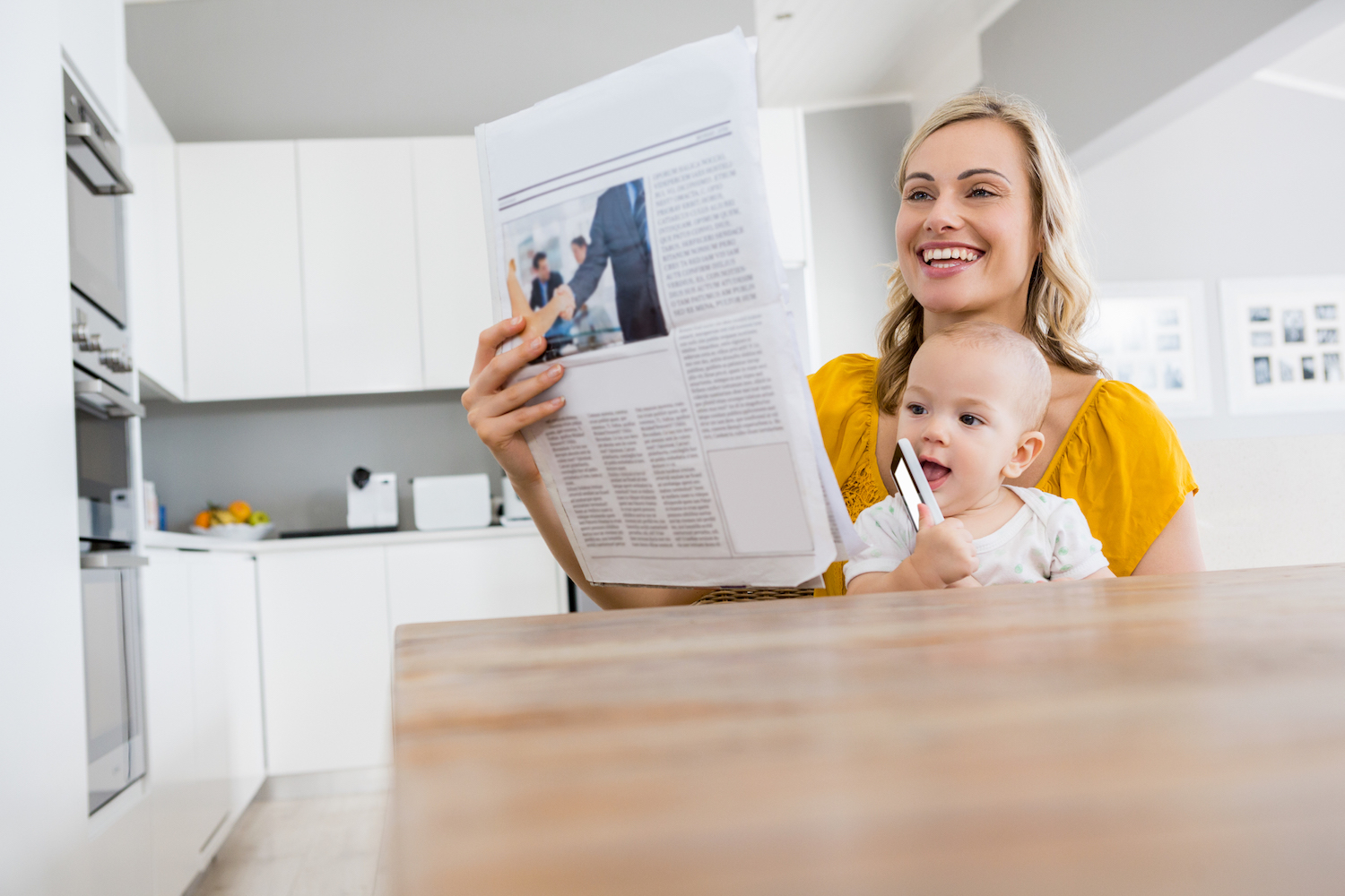 Create a newspaper as a great baby shower invitation - Happiedays