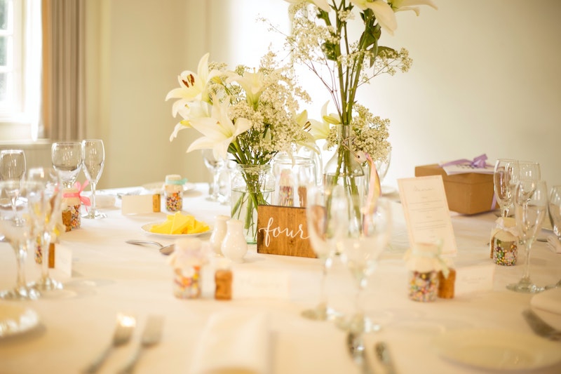 Créez votre propre journal mariage décoration de table - Happiedays